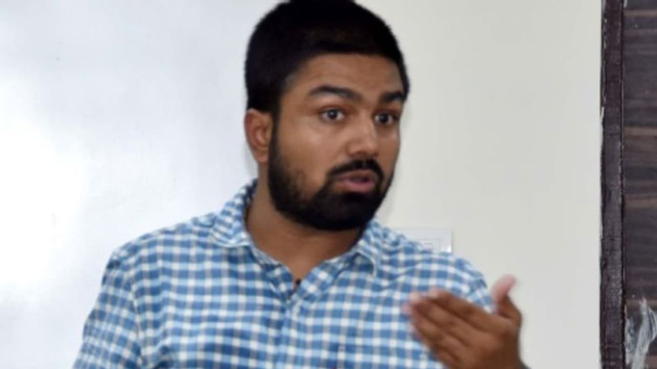 Breaking: வடமாநில தொழிலாளர்கள் குறித்து போலி வீடியோ பரப்பிய மணிஷ் காஷ்யப் பீகாரில் சரணடைந்தார்!!