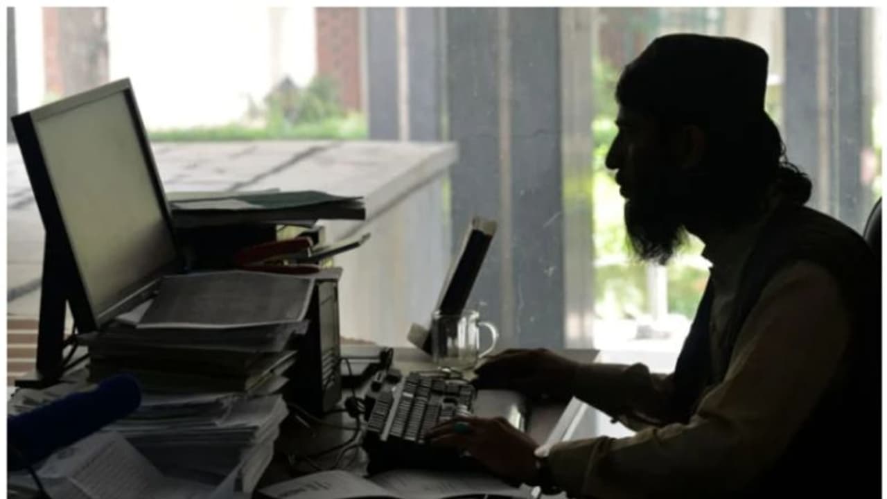 ഓഫീസ് ജോലി മടുത്തു; താലിബാന്‍ സര്‍ക്കാറില്‍ നിന്നും മുന്‍ ജിഹാദികള്‍ രാജിവയ്ക്കുന്നു 