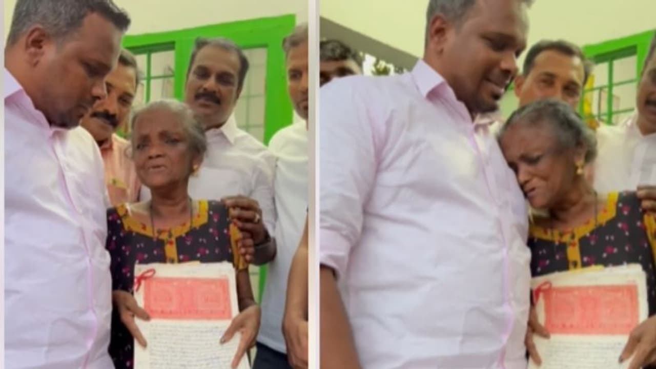 ജപ്തി ഭീഷണി നേരിട്ട് മോളി കണ്ണമാലിയുടെ വീട്, ആധാരം തിരിച്ചെടുത്ത് നൽകി ഫിറോസ് കുന്നംപറമ്പിൽ വീഡിയോ