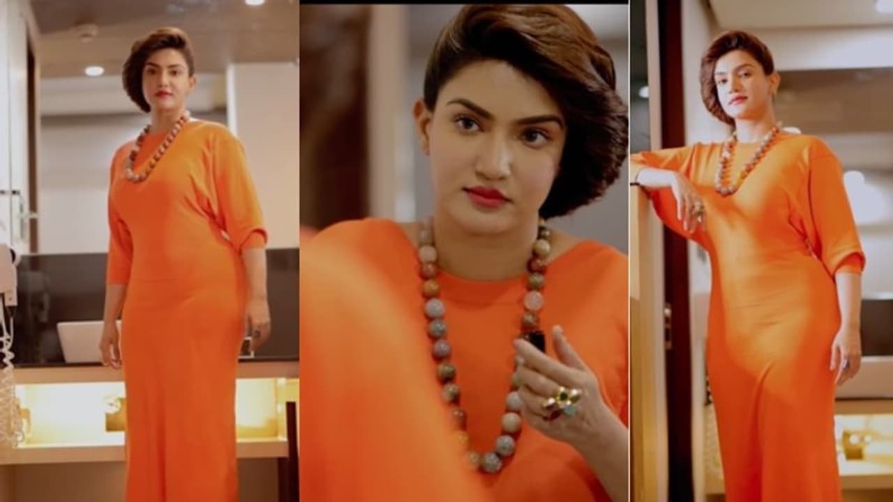 ഓറഞ്ചിൽ അതീവ സുന്ദരിയായി ഹണി റോസ്; വീഡിയോ വൈറൽ