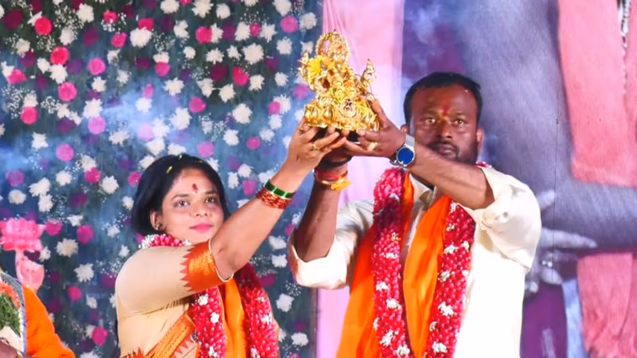 Kolar: ಎದುರಾಳಿಗಳಿಗೆ ಟಕ್ಕರ್ ಕೊಟ್ಟ ಮಾಲೂರು ಬಿಜೆಪಿ ಸಂಭಾವ್ಯ ಅಭ್ಯರ್ಥಿ ಹೂಡಿ ವಿಜಯಕುಮಾರ್!