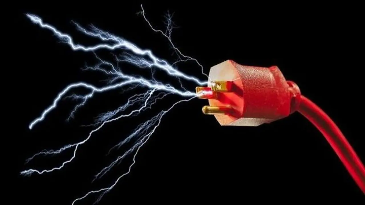 ಚಿಂಚೋಳಿಯಲ್ಲಿ ವಿದ್ಯುತ್ ಅವಘಡ: ಒಂದೇ ಕುಟುಂಬದ ಮೂವರ ದುರ್ಮರಣ