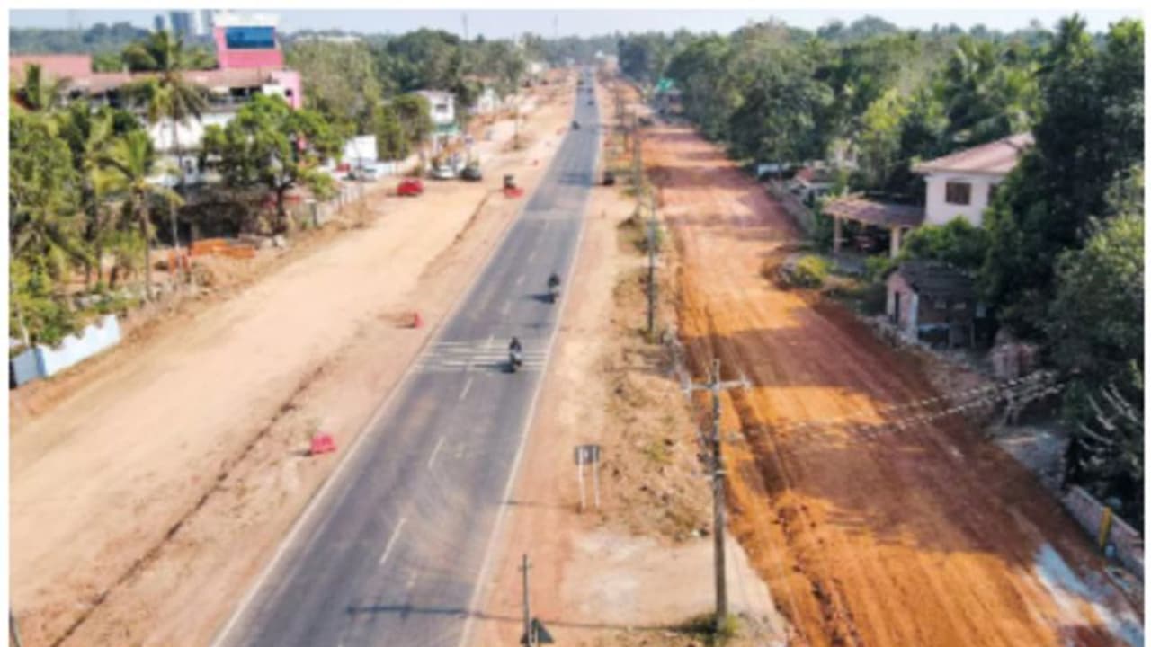 ദേശീയപാത റെഡിയാകുന്നത് അതിവേഗം, ഇത്രയും ടോള് പ്ലാസകള്; ടോളില് കേരളത്തിന്റെ കീശ കീറുമോ? ദേശീയപാത റെഡിയാകുന്നത് അതിവേഗം, ഇത്രയും ടോള് പ്ലാസകള്; ടോളില് കേരളത്തിന്റെ കീശ കീറുമോ?