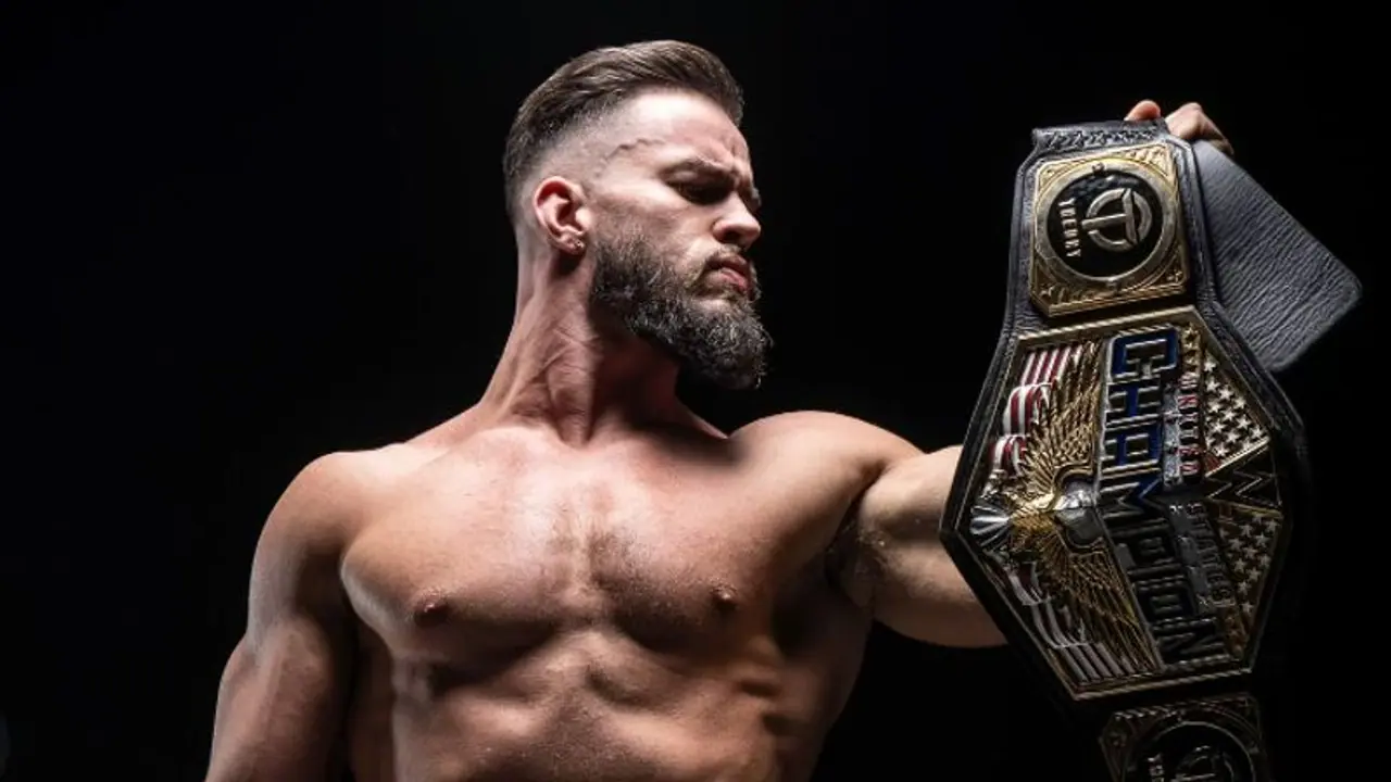 WWE: Austin Theory gives credit to these 2 superstars for shaping his career WWE: Austin Theory gives credit to these 2 superstars for shaping his career