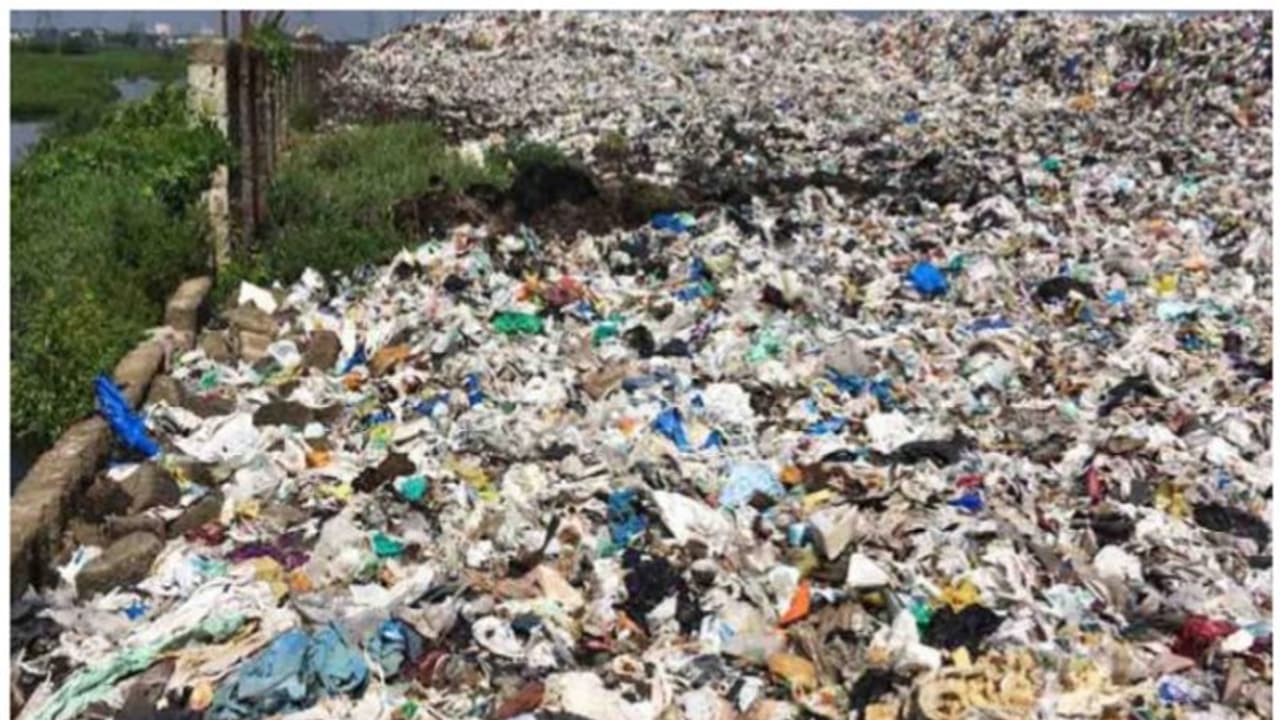 Mysuru : ಎಲ್ಲೆಂದರಲ್ಲಿ ಕಟ್ಟಡ ತ್ಯಾಜ್ಯದ ವಿಲೇವಾರಿ ನಿಷೇಧ Mysuru : ಎಲ್ಲೆಂದರಲ್ಲಿ ಕಟ್ಟಡ ತ್ಯಾಜ್ಯದ ವಿಲೇವಾರಿ ನಿಷೇಧ