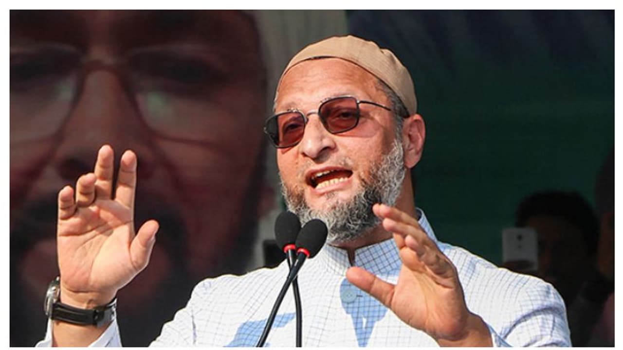 'മോദിയും ബിജെപിയും മുസ്ലിംകൾക്കെതിരെ നുണകളും വിദ്വേഷവും പ്രചരിപ്പിച്ചു'; മോദിക്കെതിരെ രൂക്ഷ വിമർശനവുമായി ഒവൈസി 'മോദിയും ബിജെപിയും മുസ്ലിംകൾക്കെതിരെ നുണകളും വിദ്വേഷവും പ്രചരിപ്പിച്ചു'; മോദിക്കെതിരെ രൂക്ഷ വിമർശനവുമായി ഒവൈസി