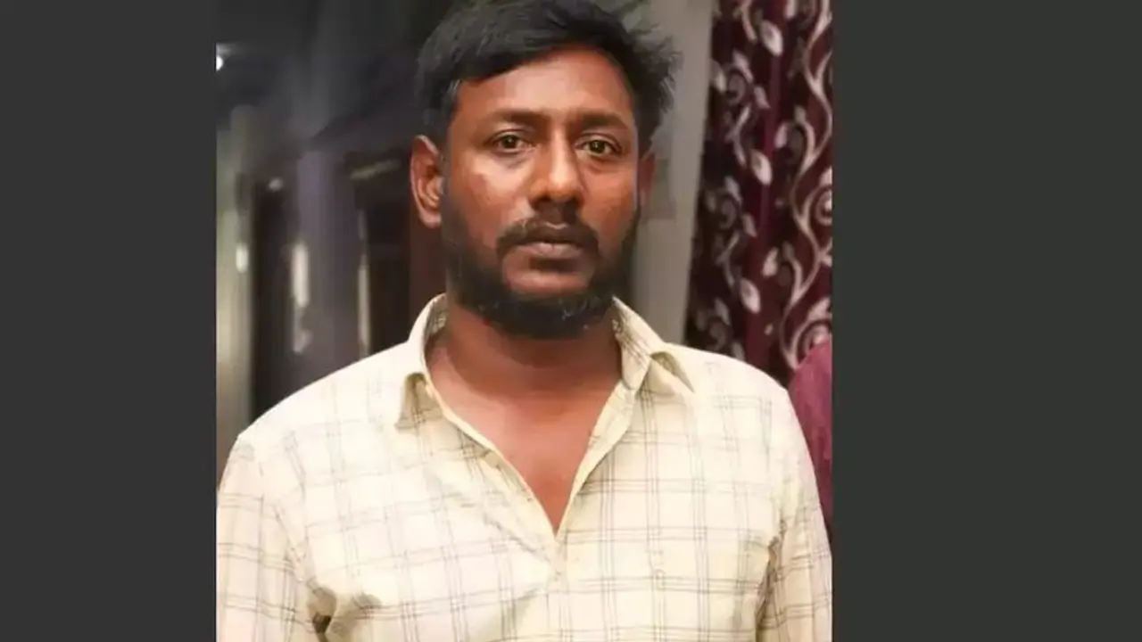 வேலூரில் வாடிக்கையாளர்களின் பணத்தில் ஆன்லைன் ரம்மி விளையாடி தோற்ற வங்கி மேலாளர் கைது வேலூரில் வாடிக்கையாளர்களின் பணத்தில் ஆன்லைன் ரம்மி விளையாடி தோற்ற வங்கி மேலாளர் கைது