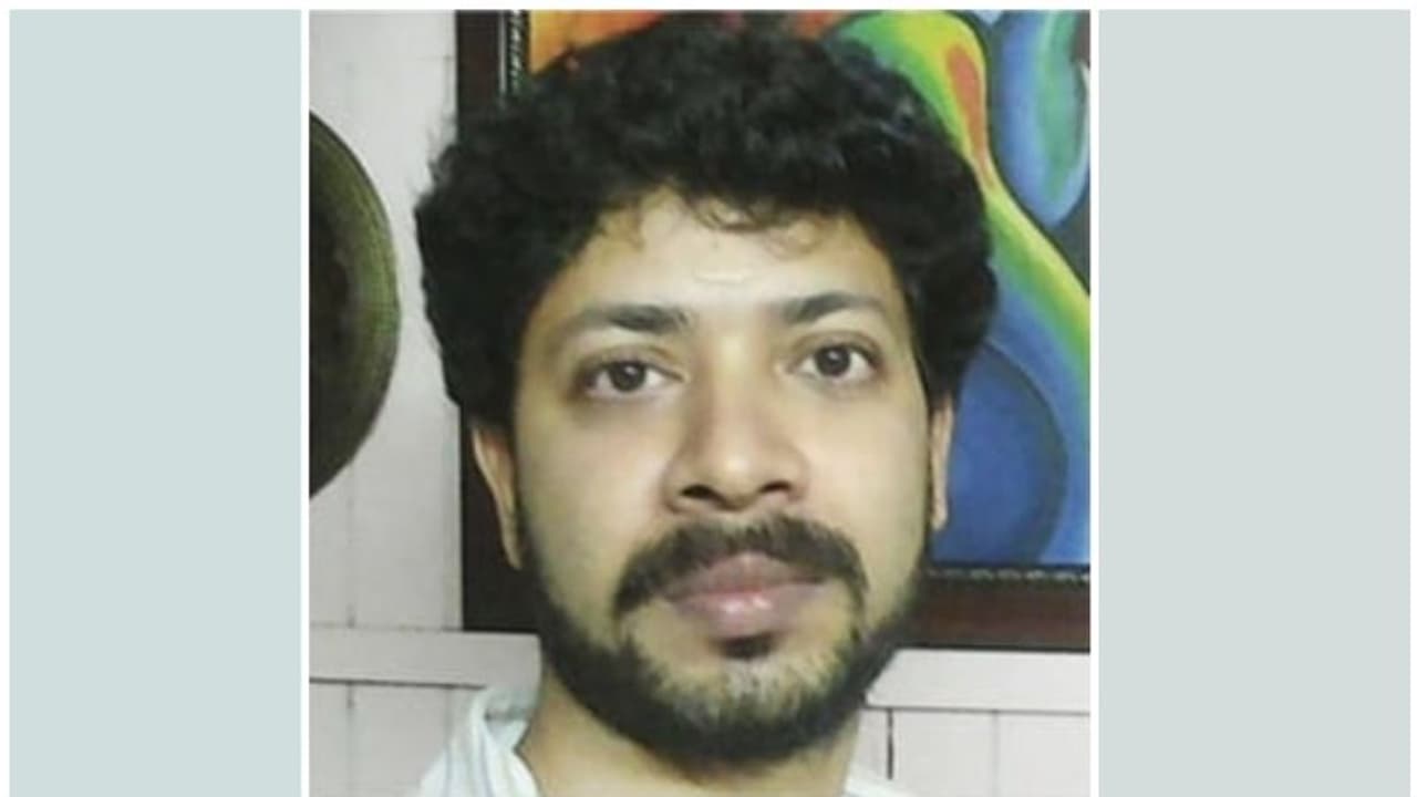 നാട് നടുങ്ങിയ കേസ്, ദമ്പതികളെ ചുറ്റിക കൊണ്ട് തലയ്ക്കടിച്ചു ക്രൂരമായി കൊന്നു, പ്രതി കുറ്റക്കാരനെന്ന് കോടതി നാട് നടുങ്ങിയ കേസ്, ദമ്പതികളെ ചുറ്റിക കൊണ്ട് തലയ്ക്കടിച്ചു ക്രൂരമായി കൊന്നു, പ്രതി കുറ്റക്കാരനെന്ന് കോടതി