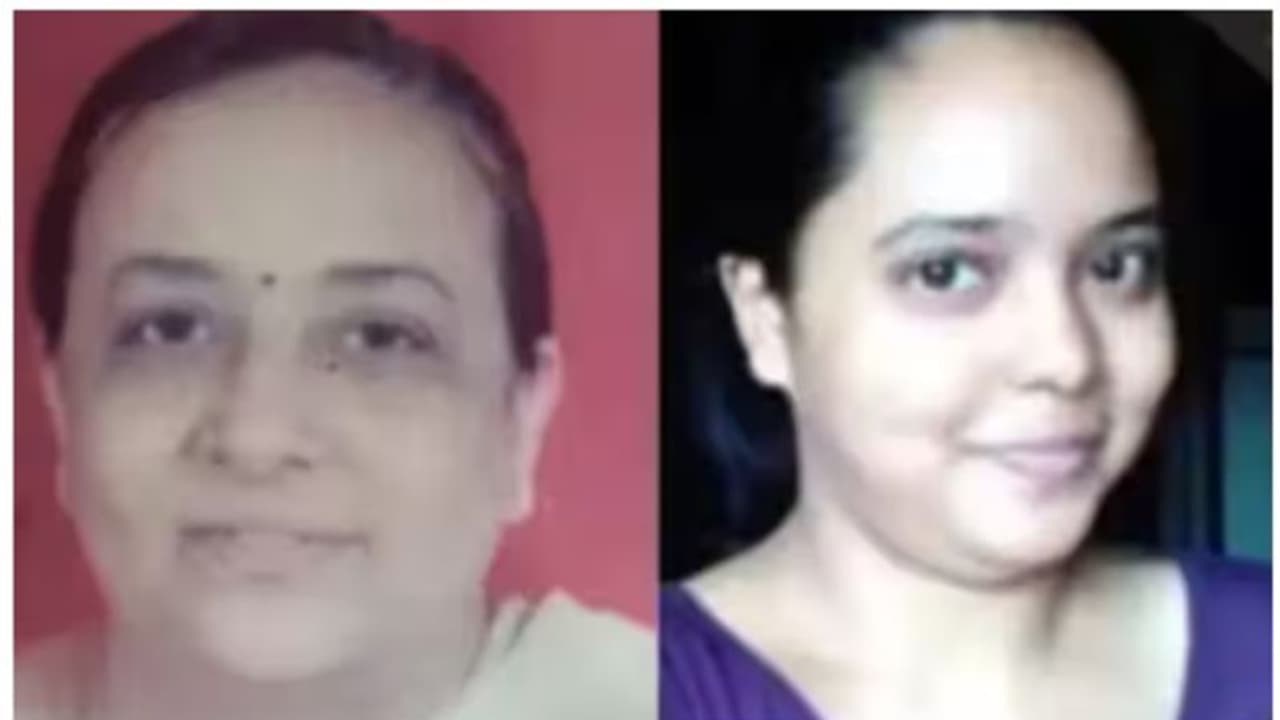 അമ്മയെ വെട്ടിക്കൊന്ന് മൃതദേഹം അലമാരയിൽ സൂക്ഷിച്ച സംഭവം; കൊല ചെയ്തിട്ടില്ലെന്ന് മകൾ റിംപിൾ കോടതിയിൽ അമ്മയെ വെട്ടിക്കൊന്ന് മൃതദേഹം അലമാരയിൽ സൂക്ഷിച്ച സംഭവം; കൊല ചെയ്തിട്ടില്ലെന്ന് മകൾ റിംപിൾ കോടതിയിൽ