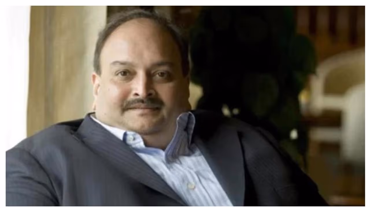 இந்தியாவில் 13,000 கோடி மோசடி; தப்பி ஓடிய மெகுல் சோக்சியை பாதுகாக்கும் ஆன்டிகுவா; சிபிஐக்கு பின்னடைவு!!