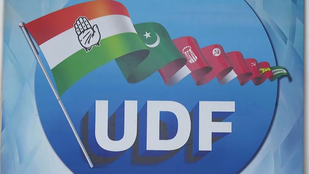 പഞ്ചായത്ത് പ്രസിഡന്റ് അപ്രതീക്ഷിതമായി രാജിവെച്ചു; യുഡിഎഫ് ഭരിക്കുന്ന പഞ്ചായത്തിൽ ഭരണ പ്രതിസന്ധി പഞ്ചായത്ത് പ്രസിഡന്റ് അപ്രതീക്ഷിതമായി രാജിവെച്ചു; യുഡിഎഫ് ഭരിക്കുന്ന പഞ്ചായത്തിൽ ഭരണ പ്രതിസന്ധി