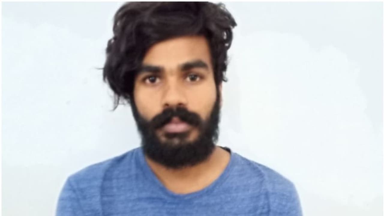 നിരോധിത ലഹരിവസ്തുക്കള് കൈവശം വെച്ച കേസ്; ജാമ്യത്തിൽ ഇറങ്ങി മുങ്ങിയ പ്രതി പിടിയിൽ നിരോധിത ലഹരിവസ്തുക്കള് കൈവശം വെച്ച കേസ്; ജാമ്യത്തിൽ ഇറങ്ങി മുങ്ങിയ പ്രതി പിടിയിൽ