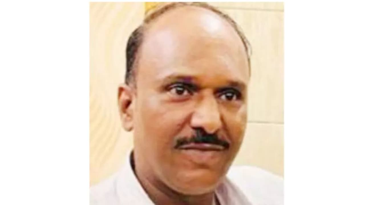 നാട്ടില്‍ പോകാനുള്ള തയ്യാറെടുപ്പുകള്‍ക്കിടെ പ്രവാസി മലയാളി ഹൃദയാഘാതം മൂലം മരിച്ചു