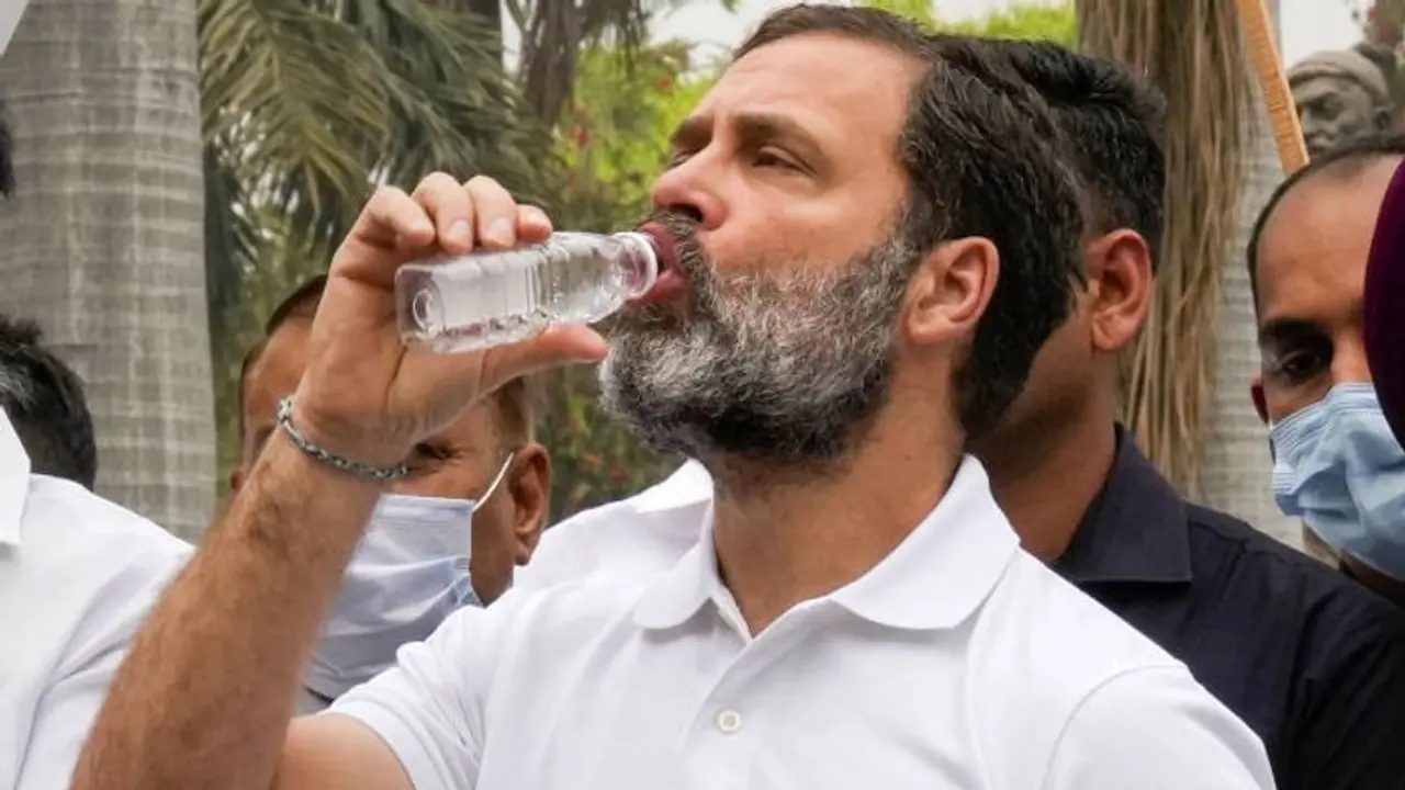 2 വർഷമല്ല, രാഹുലിന്റെ 'വിധി' തീരുമാനിക്കുക 30 ദിവസം! 2013 ലെ വിധി നിർണായകം, പന്ത് സ്പീക്കറുടെ കോർട്ടിലേക്കോ? 2 വർഷമല്ല, രാഹുലിന്റെ 'വിധി' തീരുമാനിക്കുക 30 ദിവസം! 2013 ലെ വിധി നിർണായകം, പന്ത് സ്പീക്കറുടെ കോർട്ടിലേക്കോ?