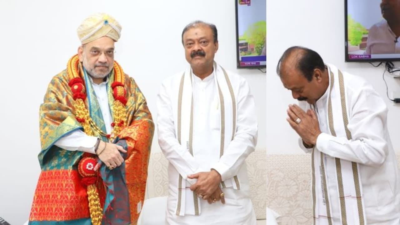 ಮಂಡ್ಯ ಕಾಂಗ್ರೆಸ್ಗೆ ಕೈಕೊಟ್ಟ ಸಚಿವ ನಾರಾಯಣಗೌಡ: ಬಿಜೆಪಿಯಲ್ಲಿ ಉಳಿಯುವುದು ಕನ್ಫರ್ಮ್ ಮಂಡ್ಯ ಕಾಂಗ್ರೆಸ್ಗೆ ಕೈಕೊಟ್ಟ ಸಚಿವ ನಾರಾಯಣಗೌಡ: ಬಿಜೆಪಿಯಲ್ಲಿ ಉಳಿಯುವುದು ಕನ್ಫರ್ಮ್