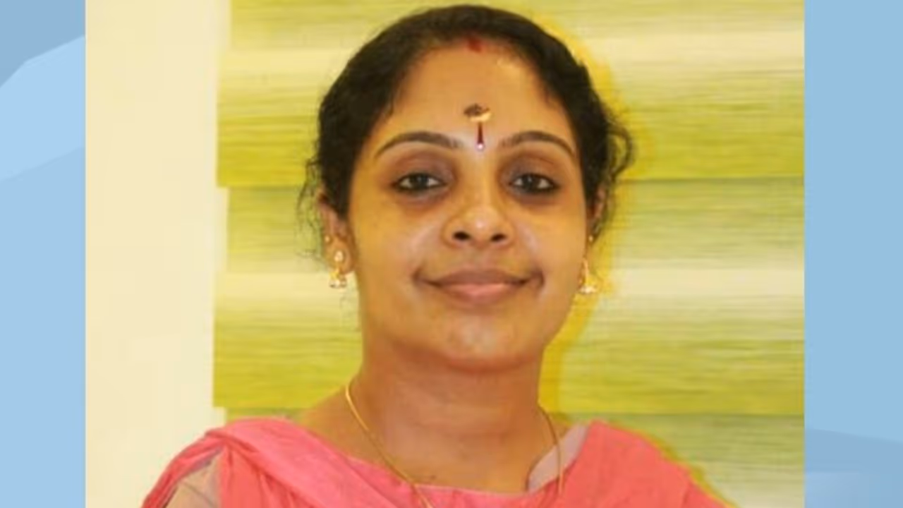 ഗർഭപാത്രത്തിൽ മുഴ, താക്കോൽദ്വാര ശസ്ത്രക്രിയക്ക് പിന്നാലെ യുവതി മരിച്ചു; ആശുപത്രിക്കെതിരെ കുടുംബം ഗർഭപാത്രത്തിൽ മുഴ, താക്കോൽദ്വാര ശസ്ത്രക്രിയക്ക് പിന്നാലെ യുവതി മരിച്ചു; ആശുപത്രിക്കെതിരെ കുടുംബം