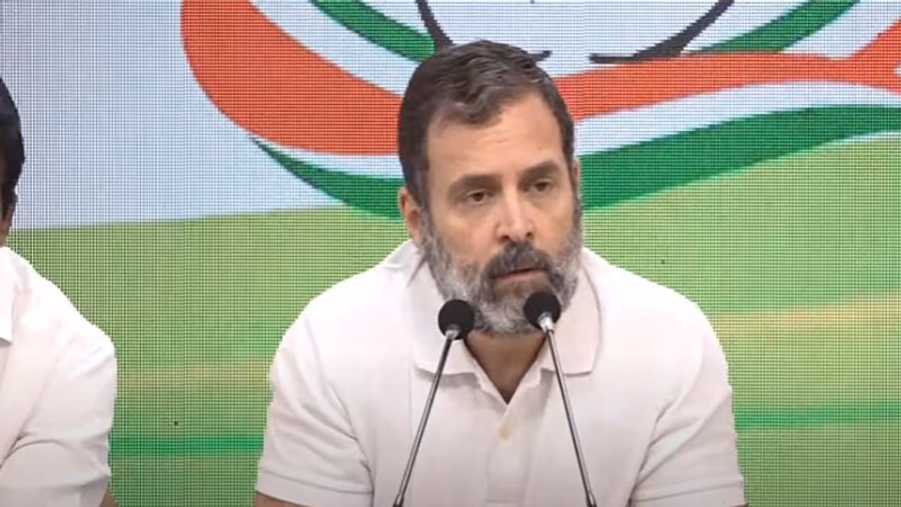 ರಾಹುಲ್ ಗಾಂಧಿ ಸಂಸತ್ ಸದಸ್ಯತ್ವದಿಂದ ಅನರ್ಹ: ಭಾರತದಲ್ಲಿ ಪ್ರಜಾಪ್ರಭುತ್ವ ಅಪಾಯದಲ್ಲಿದೆ' ರಾಹುಲ್ ಗಾಂಧಿ ಸಂಸತ್ ಸದಸ್ಯತ್ವದಿಂದ ಅನರ್ಹ: ಭಾರತದಲ್ಲಿ ಪ್ರಜಾಪ್ರಭುತ್ವ ಅಪಾಯದಲ್ಲಿದೆ'
