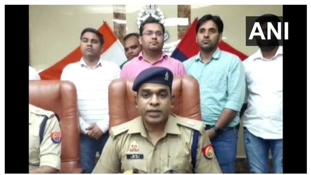 കാമുകന്റെ സഹായത്തോടെ രണ്ട് കുട്ടികളെ കൊലപ്പെടുത്തി കനാലിലെറിഞ്ഞു; യുവതിയും കൗൺസിലറും അറസ്റ്റിൽ