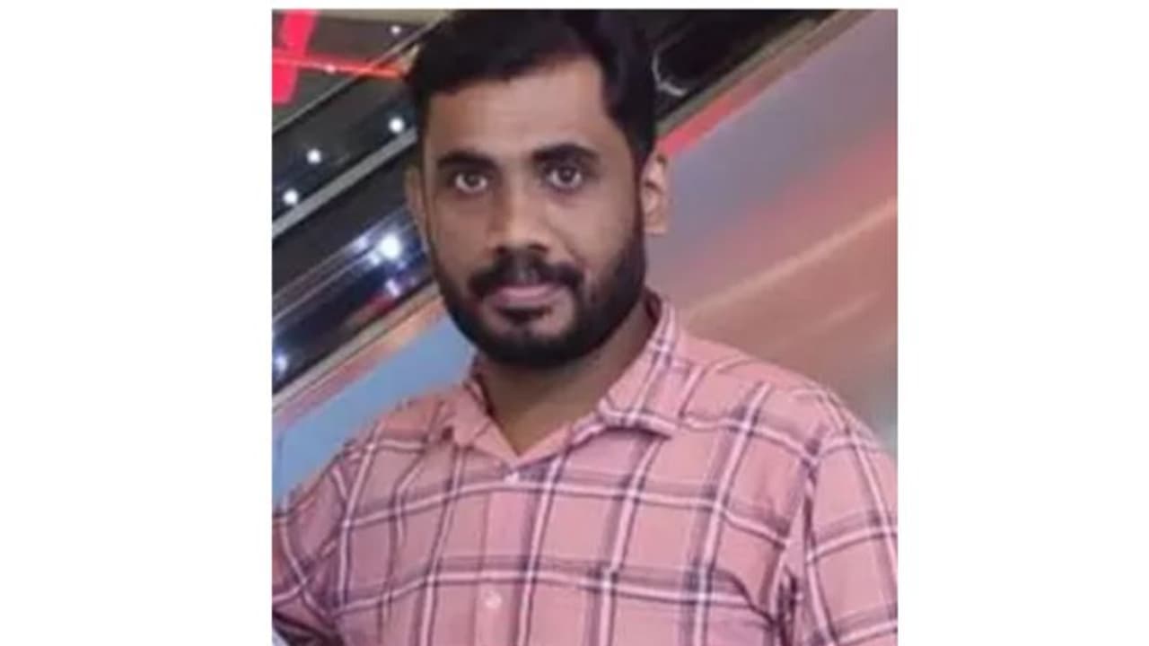 ഖത്തറില് കെട്ടിടം തകര്ന്നുവീണുണ്ടായ അപകട സ്ഥലത്തു നിന്ന് ഒരു മലയാളിയുടെ മൃതദേഹം കൂടി കണ്ടെത്തി ഖത്തറില് കെട്ടിടം തകര്ന്നുവീണുണ്ടായ അപകട സ്ഥലത്തു നിന്ന് ഒരു മലയാളിയുടെ മൃതദേഹം കൂടി കണ്ടെത്തി