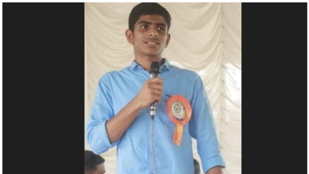 പരീക്ഷ കഴിഞ്ഞ് വീട്ടിലെത്തി, സുഹൃത്തുക്കൾക്കൊപ്പം കുളിക്കാനിറങ്ങി; പ്ലസ് ടൂ വിദ്യാർത്ഥി മുങ്ങിമരിച്ചു പരീക്ഷ കഴിഞ്ഞ് വീട്ടിലെത്തി, സുഹൃത്തുക്കൾക്കൊപ്പം കുളിക്കാനിറങ്ങി; പ്ലസ് ടൂ വിദ്യാർത്ഥി മുങ്ങിമരിച്ചു