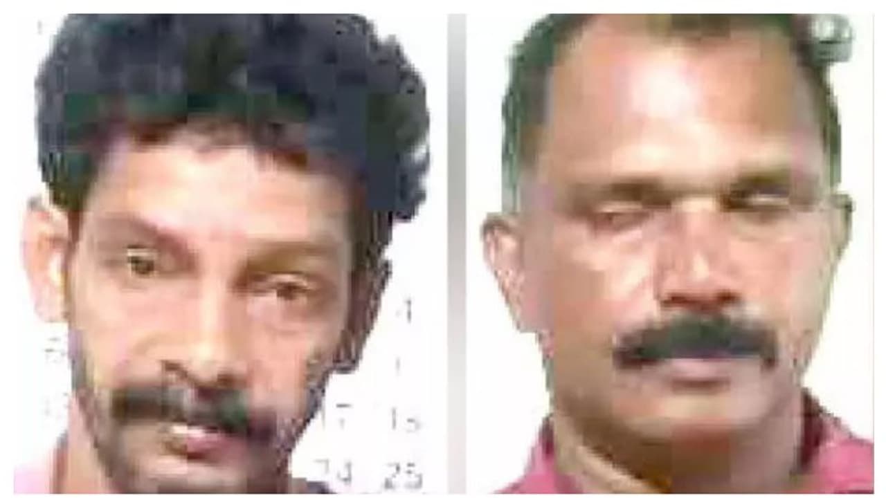 ബൈക്കിൽ ക​ട​ത്തി​യ 20 ലി​റ്റ​ർ വി​ദേ​ശ മ​ദ്യ​വു​മാ​യി ര​ണ്ടു​പേർ പി​ടി​യിൽ