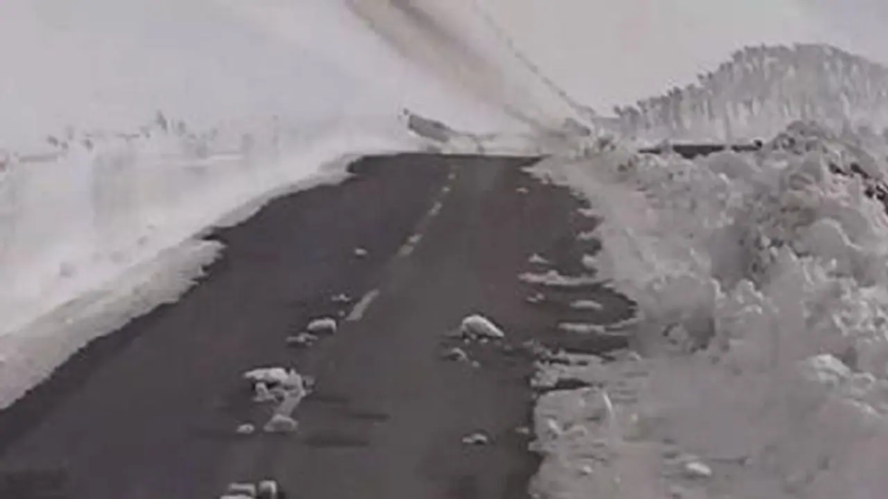 BRO opens 427 km Leh Manali highway in 138 days; check details BRO opens 427 km Leh Manali highway in 138 days; check details