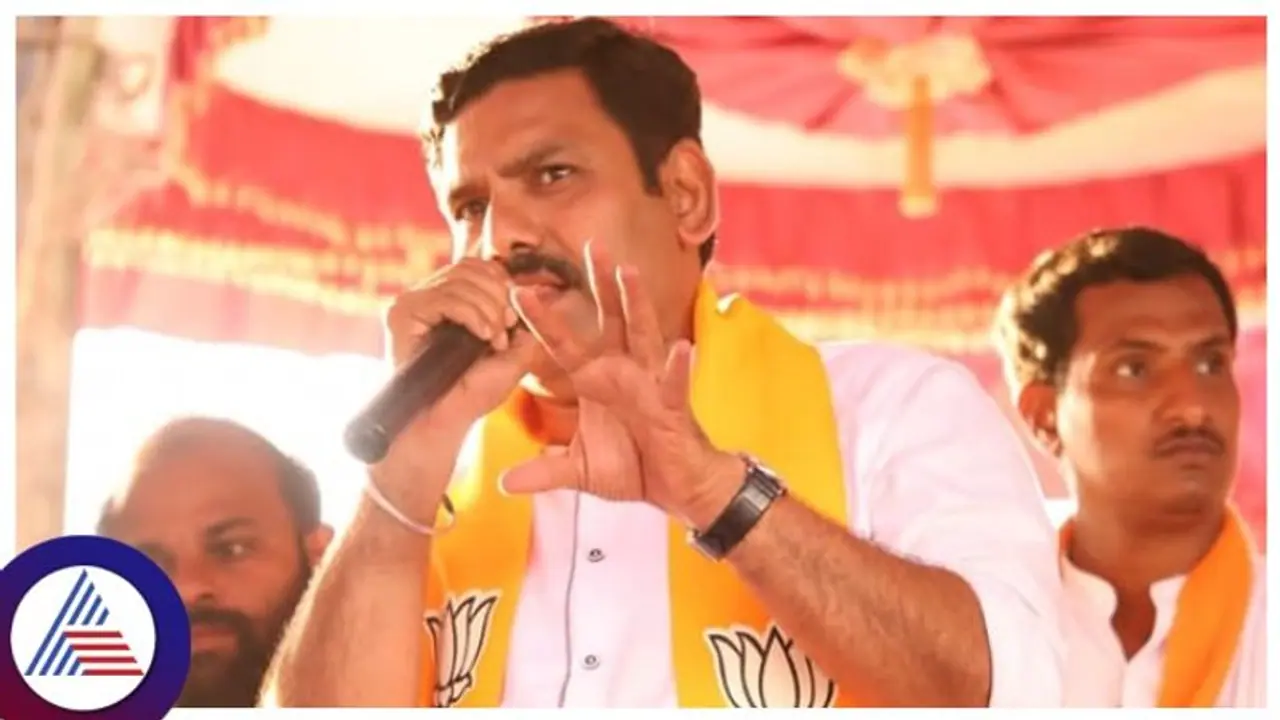 ವರುಣಾದಲ್ಲಿ ಸ್ಫರ್ಧೆ ಪಕ್ಷ ತೀರ್ಮಾನ ಮಾಡಿದ ಬಳಿಕ ಹೇಳುತ್ತೇನೆ: ವಿಜಯೇಂದ್ರ ವರುಣಾದಲ್ಲಿ ಸ್ಫರ್ಧೆ ಪಕ್ಷ ತೀರ್ಮಾನ ಮಾಡಿದ ಬಳಿಕ ಹೇಳುತ್ತೇನೆ: ವಿಜಯೇಂದ್ರ