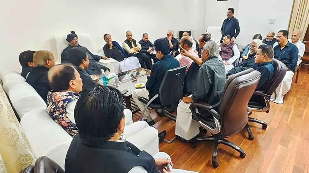 Rahul Gandhi disqualification row: TMC makes surprise visit to Congress' 'black shirt' meet