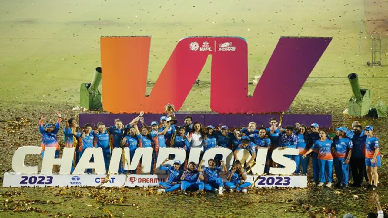 WPL 2023 Award Winners: விருது பெற்றவர்களுக்கு எவ்வளவு பரிசுத் தொகை வழங்கப்பட்டது தெரியுமா? WPL 2023 Award Winners: விருது பெற்றவர்களுக்கு எவ்வளவு பரிசுத் தொகை வழங்கப்பட்டது தெரியுமா?