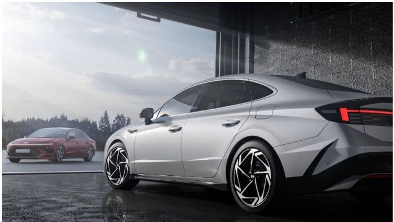 അകത്തും പുറത്തും ആരെയും ആകര്ഷിക്കുന്ന കിടിലൻ മാറ്റങ്ങള്; അരങ്ങേറ്റത്തിന് 'കൊറിയൻ സ്റ്റാര്' തയാര് അകത്തും പുറത്തും ആരെയും ആകര്ഷിക്കുന്ന കിടിലൻ മാറ്റങ്ങള്; അരങ്ങേറ്റത്തിന് 'കൊറിയൻ സ്റ്റാര്' തയാര്