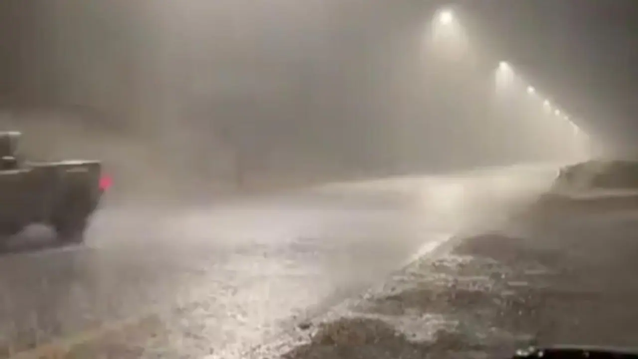 ബിപോര്‍ജോയ് ചുഴലിക്കാറ്റിന്റെ ആഘാതം നേരിടാന്‍ യുഎഇയിലും മുന്നൊരുക്കങ്ങള്‍; ജനങ്ങള്‍ക്ക് ജാഗ്രതാ നിര്‍ദേശം