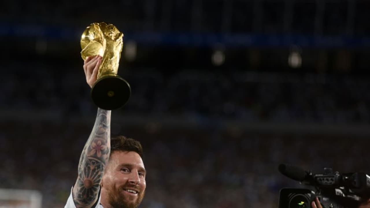 കാനറി വസന്തത്തിന് വിട; അര്ജന്റീന ഫിഫ റാങ്കിംഗില് തലപ്പത്തെത്തും കാനറി വസന്തത്തിന് വിട; അര്ജന്റീന ഫിഫ റാങ്കിംഗില് തലപ്പത്തെത്തും