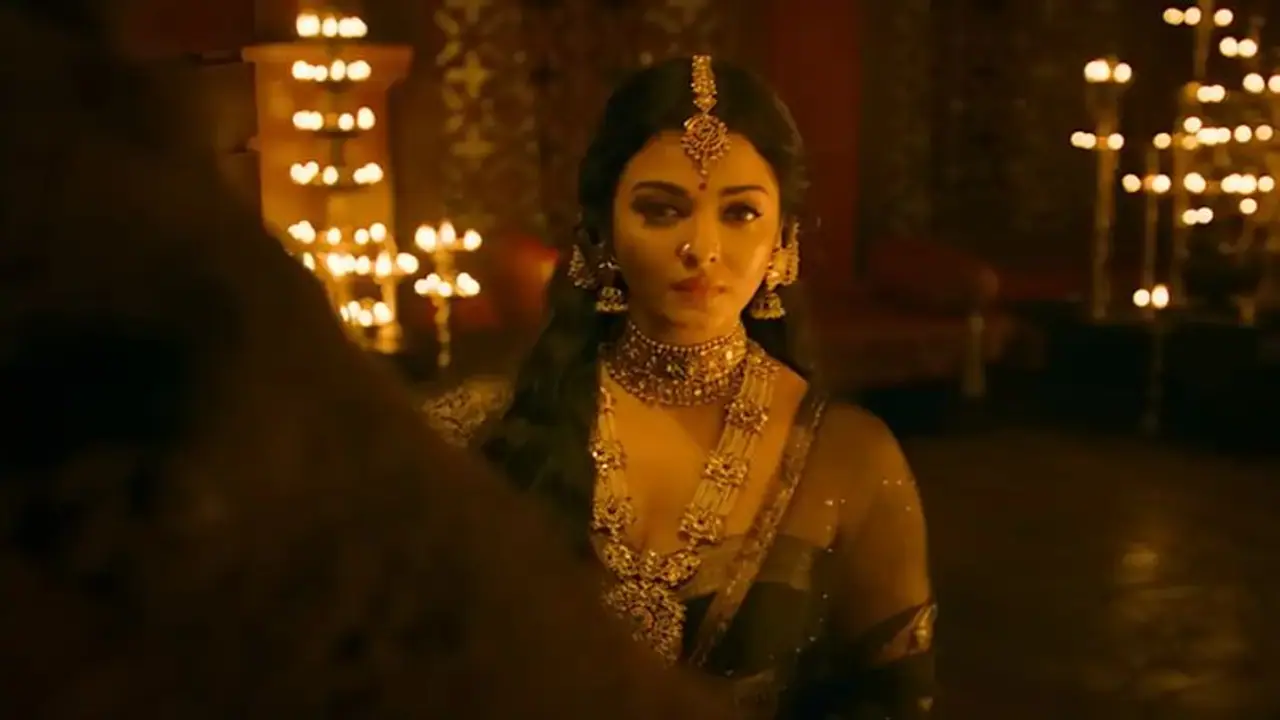 Ponniyin Selvan 2: Aishwarya Rai as vicious Nandini says, 'Cholas will be back to fight for the throne' 