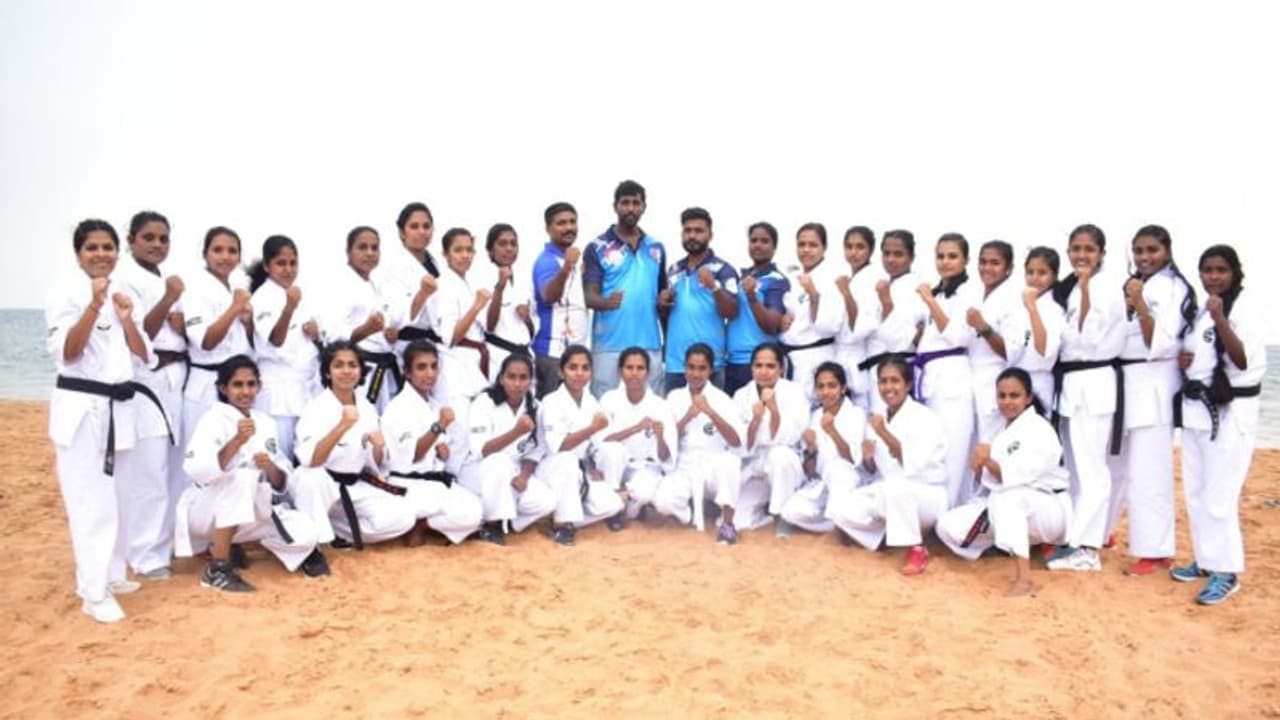 വനിതകള്‍ കൂടുതല്‍ ധീരരാവുന്നു; ധീരം പദ്ധതിയിലെ ആദ്യ പരിശീലക സംഘം തയ്യാര്‍ 