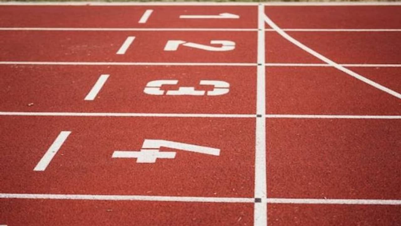 റിക്രൂട്ട്മെൻറ് പരീക്ഷയുടെ ശാരീരിക പരിശോധനയ്ക്കിടയിൽ യുവാവ് ഉറങ്ങിപ്പോയി; ഉറക്കം ഉണർന്നത് മത്സരം കഴിഞ്ഞപ്പോൾ