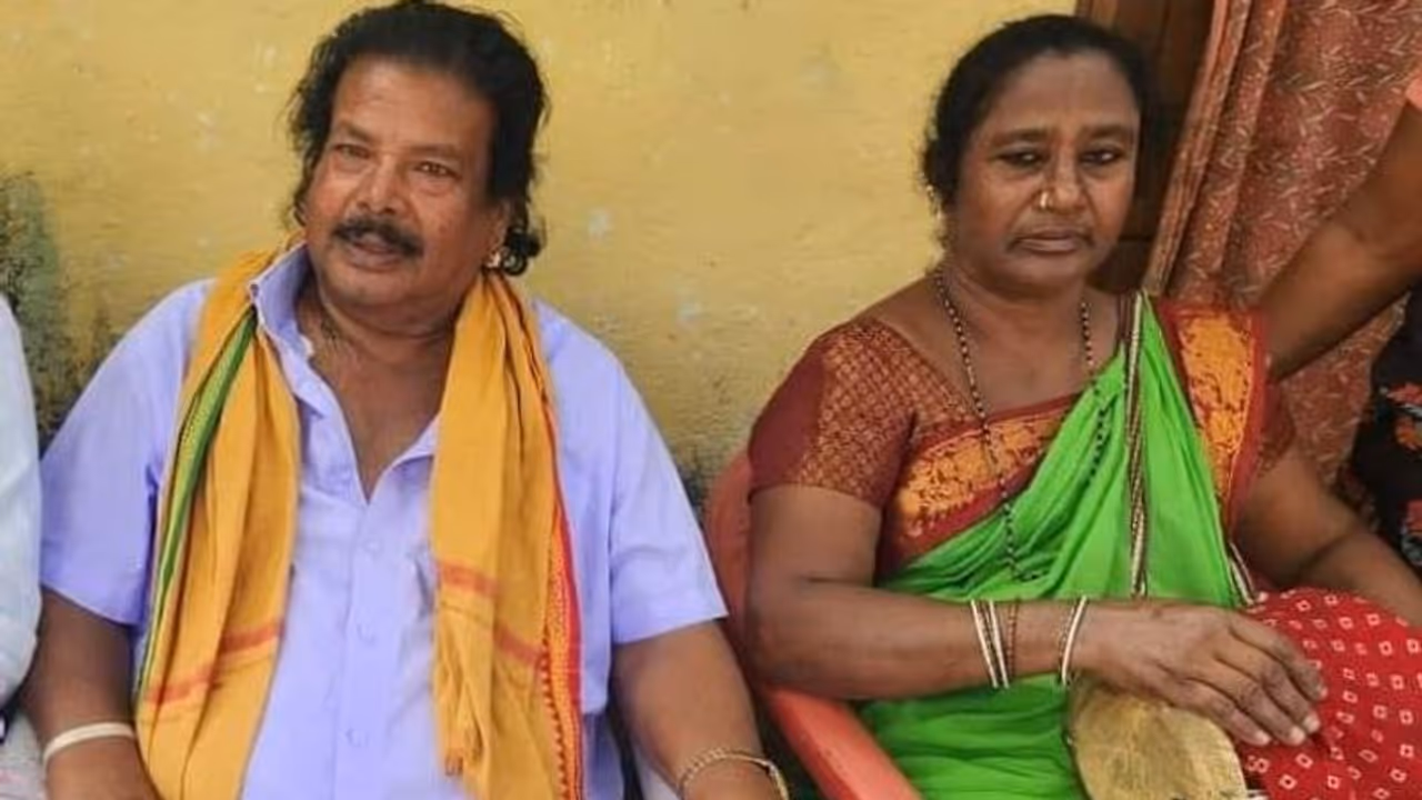 Balagam Mogilaiah: 'బలగం' మొగిలయ్యకు మెరుగైన వైద్యం అందిస్తాం : మంత్రి హరీశ్రావు Balagam Mogilaiah: 'బలగం' మొగిలయ్యకు మెరుగైన వైద్యం అందిస్తాం : మంత్రి హరీశ్రావు