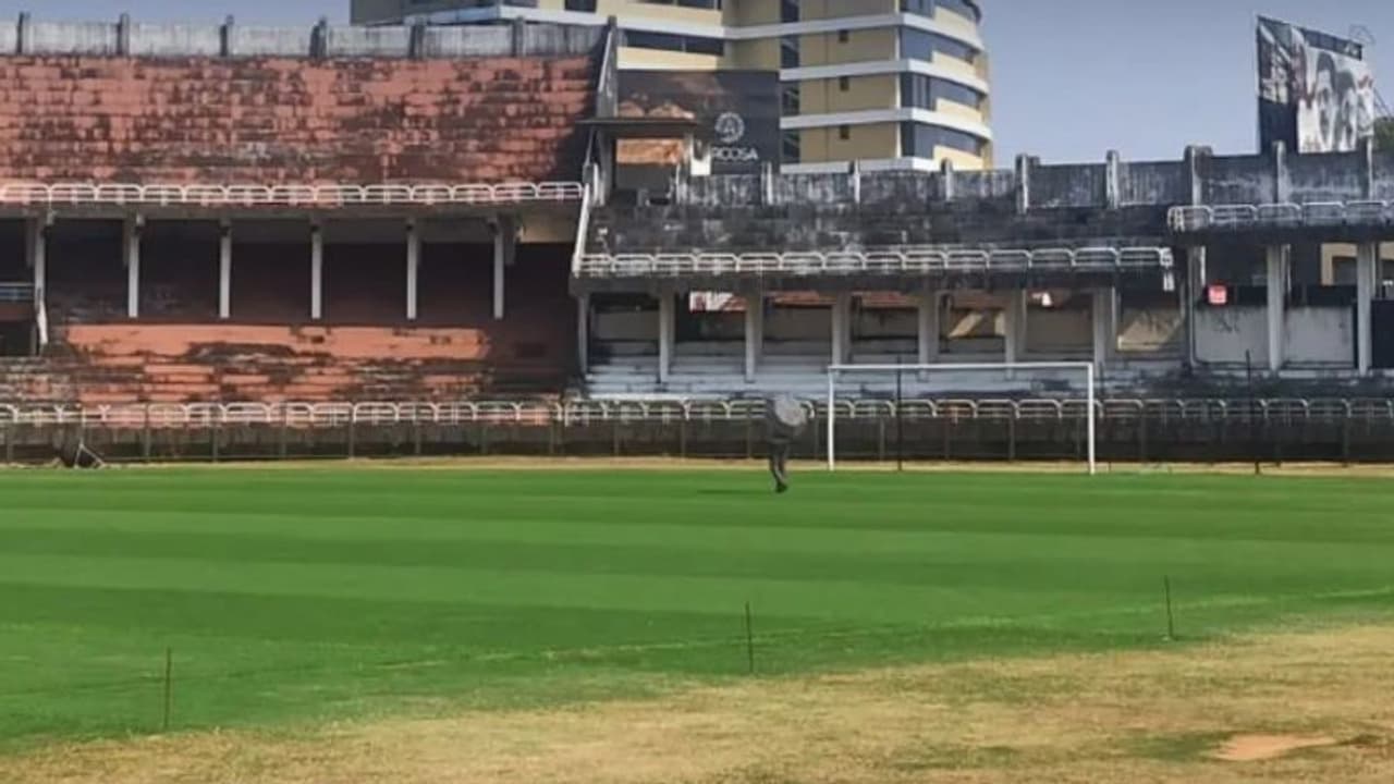 സൂപ്പര്‍ കപ്പില്‍ ഞായറാഴ്ച്ച പന്തുരളും; ആവേശത്തില്‍ മഞ്ചേരിയും കോഴിക്കോടും! ടിക്കറ്റ് നിരക്ക് അറിയാം