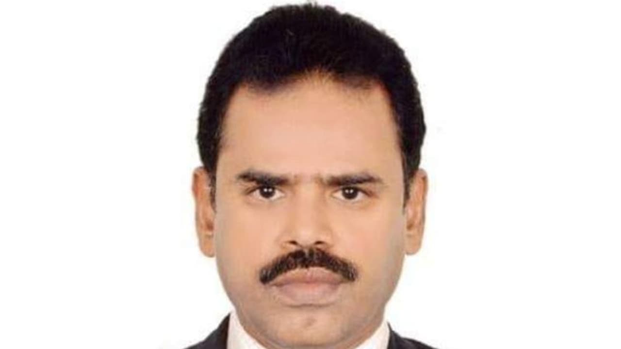 താമസസ്ഥലത്തുവെച്ച് നെഞ്ചുവേദനയെ തുടര്ന്ന് പ്രവാസി മരിച്ചു താമസസ്ഥലത്തുവെച്ച് നെഞ്ചുവേദനയെ തുടര്ന്ന് പ്രവാസി മരിച്ചു