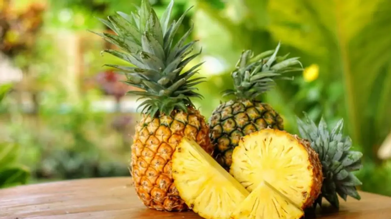 கோடை காலத்தில் அன்னாசி பழம் சாப்பிடுவது நல்லதா?...விடை இதோ!