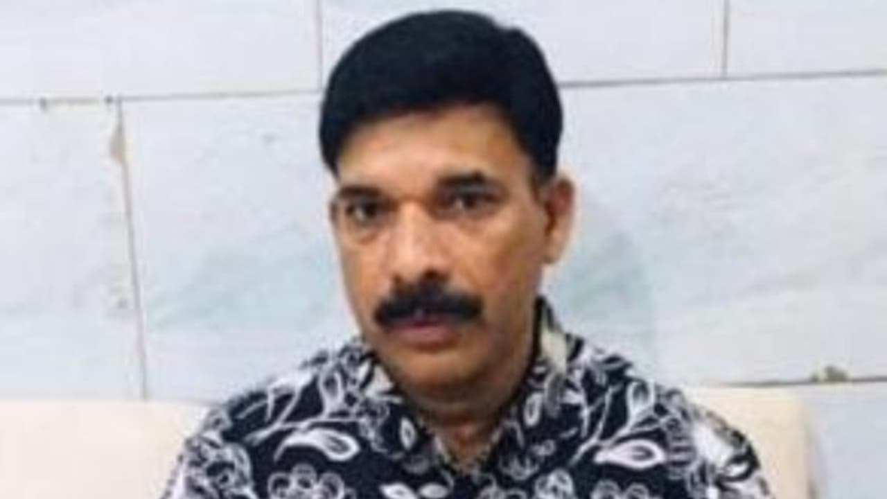 ആശുപത്രിയിലേക്കുള്ള യാത്രാമദ്ധ്യേ പ്രവാസി മലയാളി കുഴഞ്ഞുവീണ് മരിച്ചു