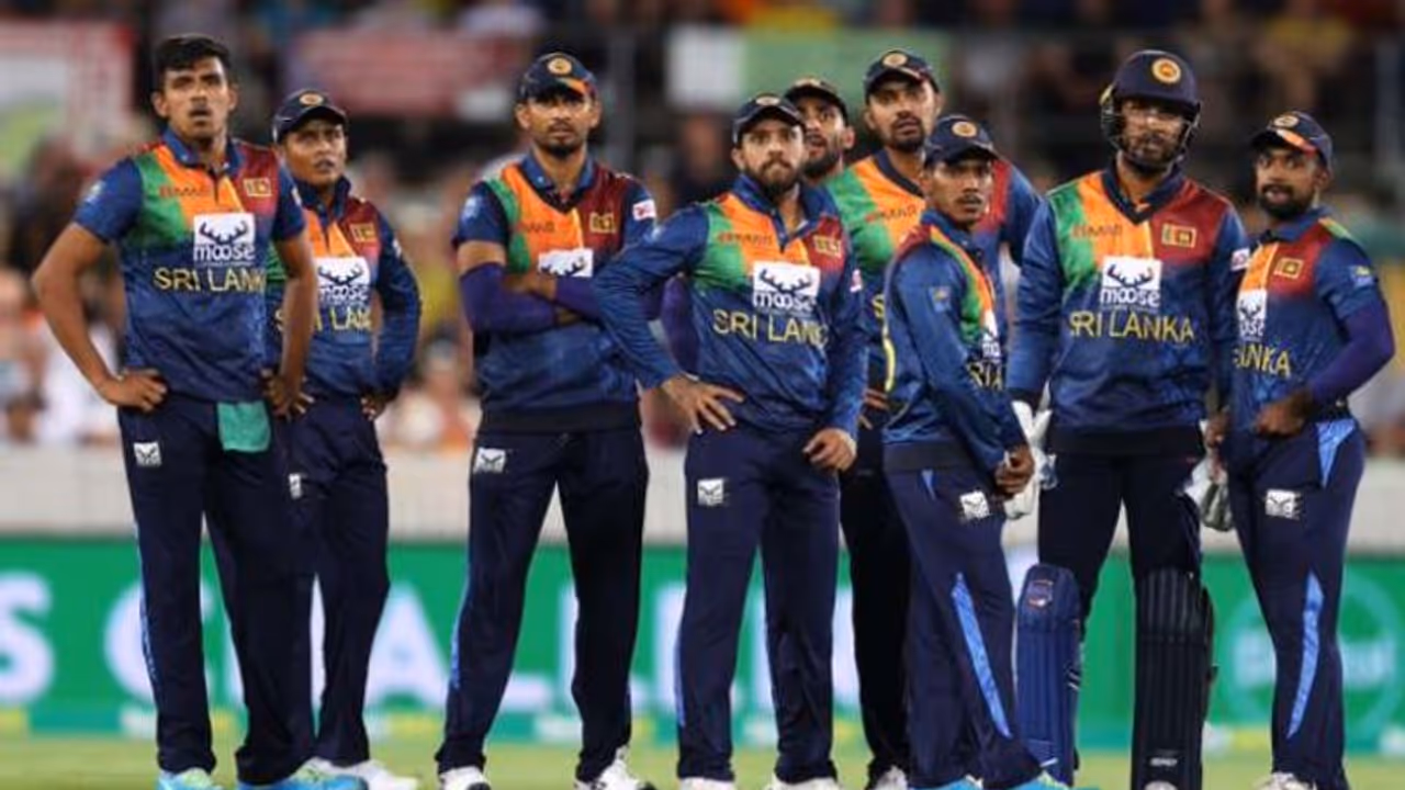 ಏಷ್ಯಾಕಪ್ ಟೂರ್ನಿಗೂ ಮುನ್ನ ಲಂಕಾದ 2 ಸ್ಟಾರ್ ಆಟಗಾರರಿಗೆ ಕೊರೋನಾ ಪಾಸಿಟಿವ್! ಆತಂಕದಲ್ಲಿ ಲಂಕಾ ಪಾಳಯ
