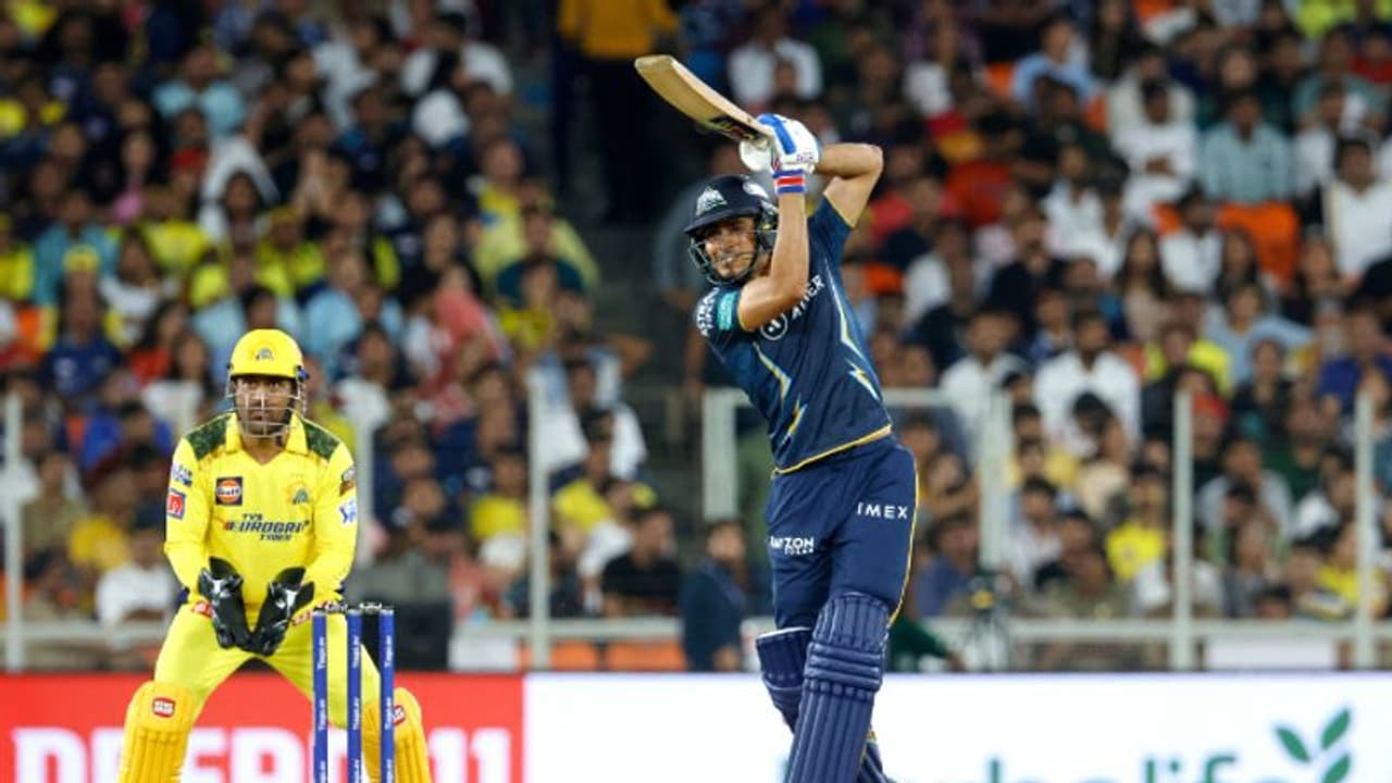 ഗില്‍ തുടക്കമിട്ടു, തെവാട്ടിയ ഫിനിഷ് ചെയ്തു; ചാമ്പ്യന്‍മാർക്ക് ജയത്തുടക്കം, സിഎസ്കെ തോറ്റു 