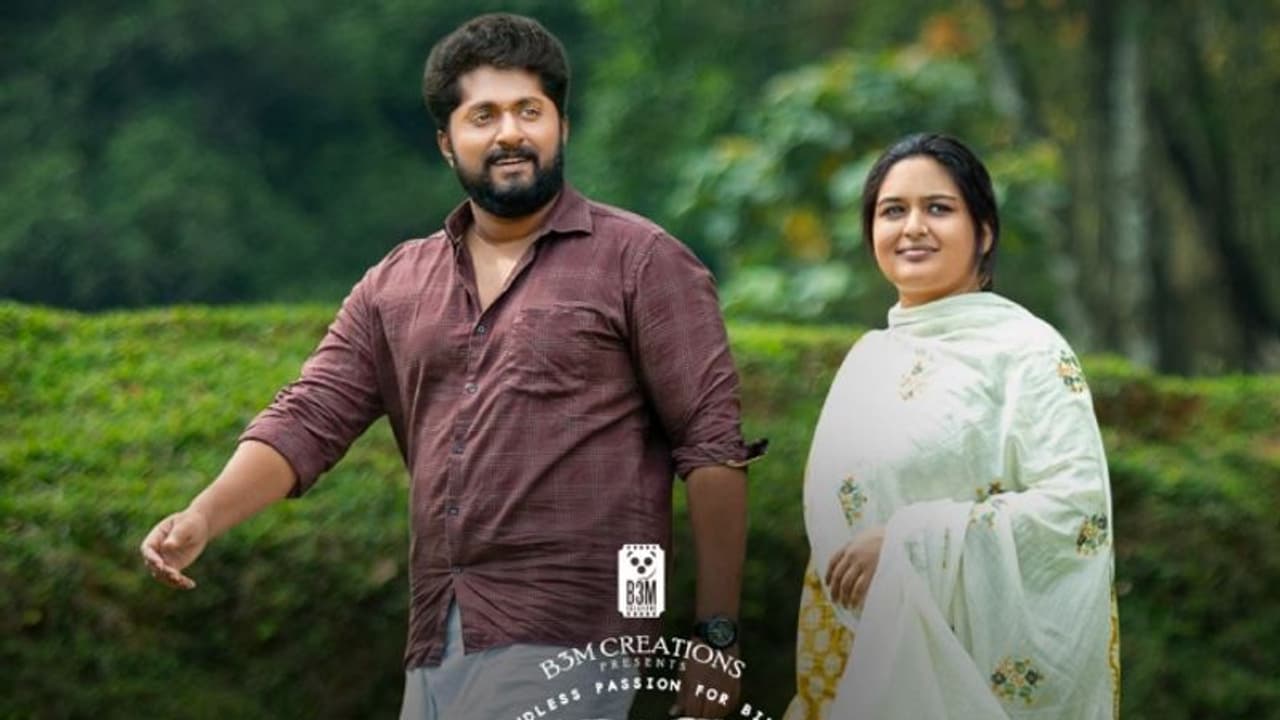 'മിഴികൾ വാനിലാരെ തേടും..', ഷാൻ റഹ്മാന്റെ സംഗീത മാജിക്, 'ബുള്ളറ്റ് ഡയറീസ്' ഗാനമെത്തി 'മിഴികൾ വാനിലാരെ തേടും..', ഷാൻ റഹ്മാന്റെ സംഗീത മാജിക്, 'ബുള്ളറ്റ് ഡയറീസ്' ഗാനമെത്തി