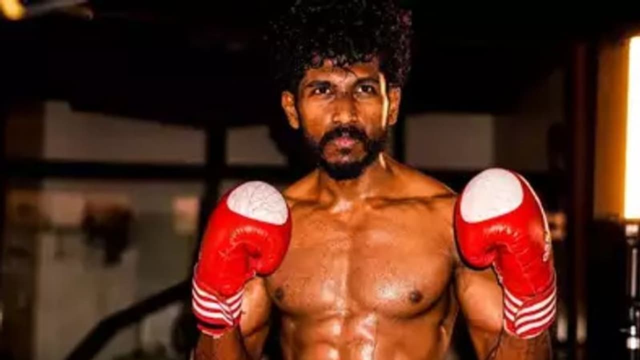 'കുഞ്ഞിലെ കടലെന്നെ കൊണ്ടുപോയി, ആര് നോക്കിയിട്ടും കണ്ടില്ല, ഒടുവിൽ..'; അനിയൻ മിഥുൻ പറയുന്നു