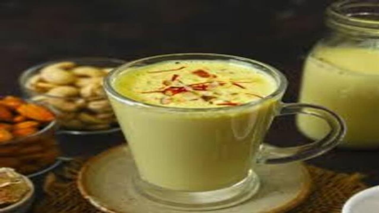 மேரேஜ் ஃபிக்ஸ் ஆயிடுச்சா? அப்போ இந்த மாப்பிள்ளை ட்ரிங்க தினமும் செய்து குடிங்க! மேரேஜ் ஃபிக்ஸ் ஆயிடுச்சா? அப்போ இந்த மாப்பிள்ளை ட்ரிங்க தினமும் செய்து குடிங்க!