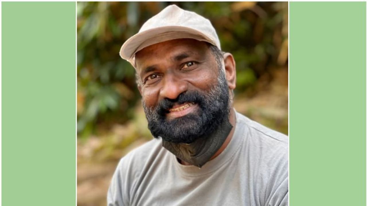 മാണിക്യകല്ല്! മുൻഗാമികൾ 6 മാസം തികച്ചില്ല; 4 വർഷം കൊണ്ട് ഇടമലക്കുടിക്ക് പ്രിയപ്പെട്ടനവായ വാസുദേവന് പിള്ള മാണിക്യകല്ല്! മുൻഗാമികൾ 6 മാസം തികച്ചില്ല; 4 വർഷം കൊണ്ട് ഇടമലക്കുടിക്ക് പ്രിയപ്പെട്ടനവായ വാസുദേവന് പിള്ള