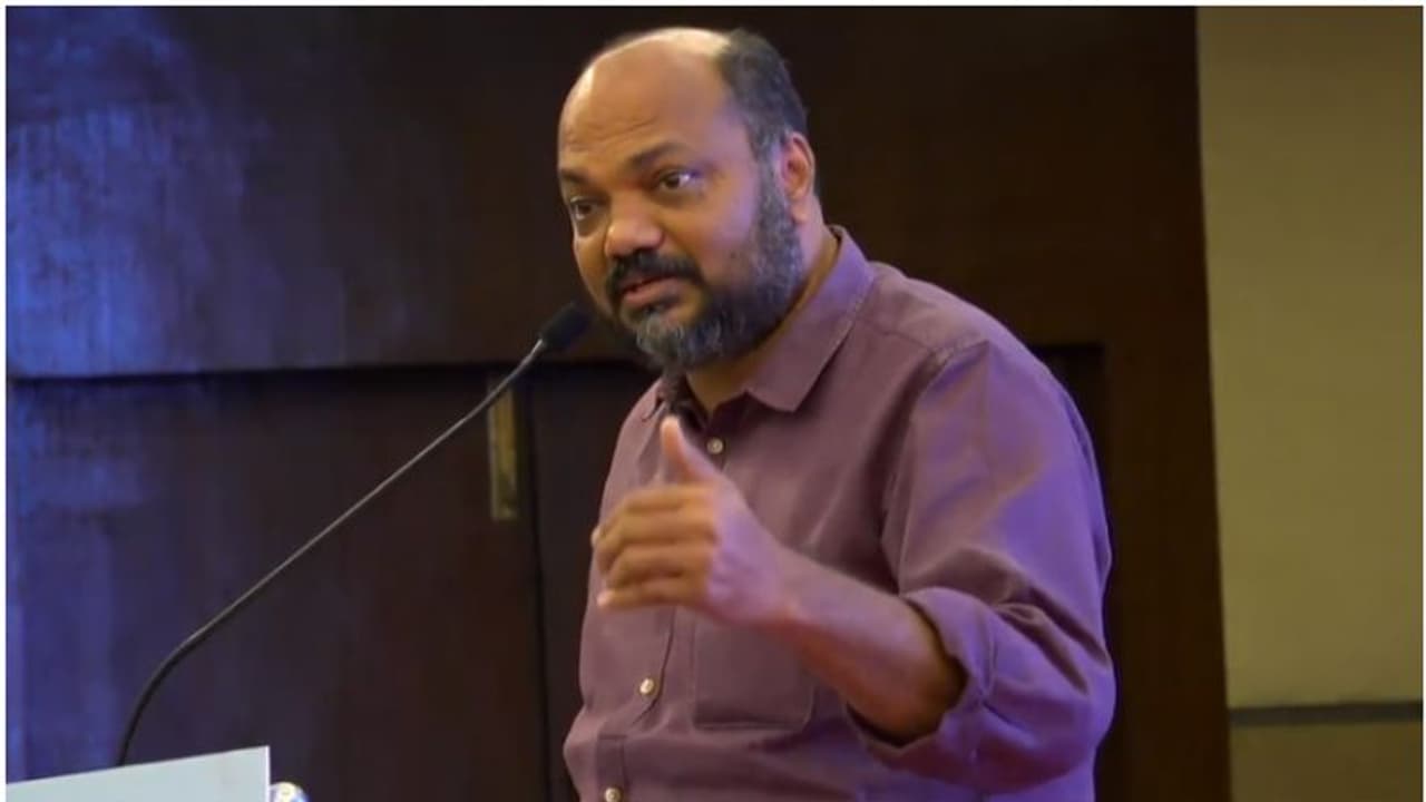'ഗ്രഫീന് നയം' പ്രഖ്യാപിക്കാനൊരുങ്ങി കേരളം; ലോകത്താദ്യമെന്ന് മന്ത്രി 'ഗ്രഫീന് നയം' പ്രഖ്യാപിക്കാനൊരുങ്ങി കേരളം; ലോകത്താദ്യമെന്ന് മന്ത്രി