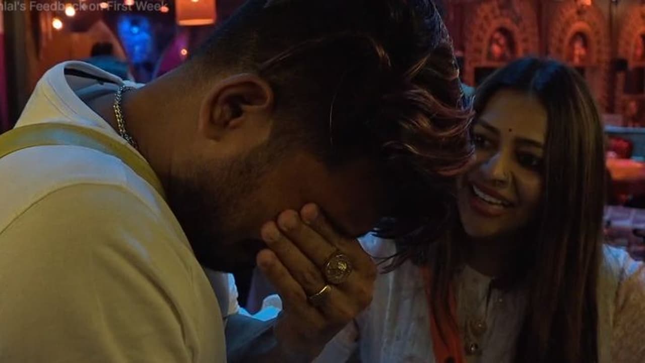 ഗോപികയുടെ പരാമര്ശം നെഞ്ചില് കൊണ്ടു : ബിഗ്ബോസ് വീട്ടില് കരഞ്ഞ് ക്യാപ്റ്റന് ആഖില് മാരാര് ഗോപികയുടെ പരാമര്ശം നെഞ്ചില് കൊണ്ടു : ബിഗ്ബോസ് വീട്ടില് കരഞ്ഞ് ക്യാപ്റ്റന് ആഖില് മാരാര്