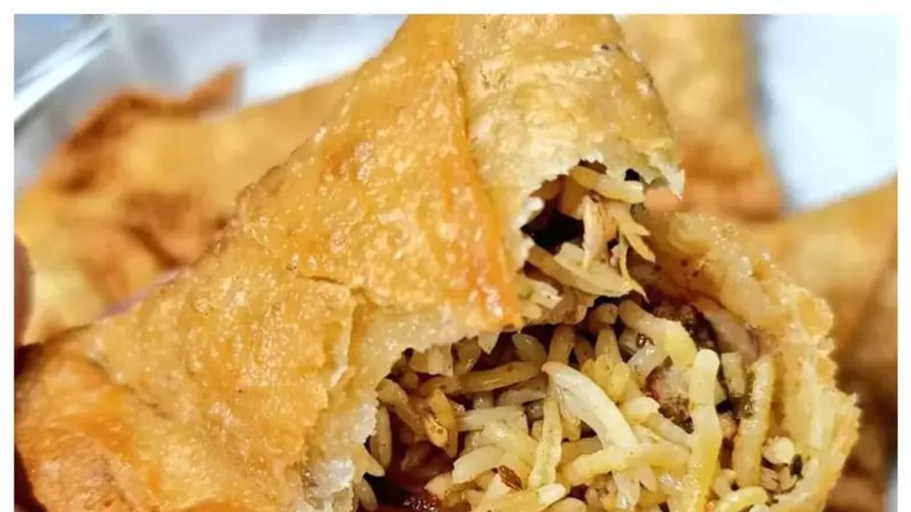 ட்விட்டரை மெர்சலாக்கிய பிரியாணி சமோசா! எப்படி இருக்கு பாருங்க! ட்விட்டரை மெர்சலாக்கிய பிரியாணி சமோசா! எப்படி இருக்கு பாருங்க!