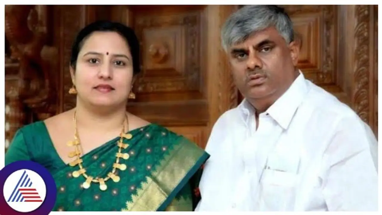 ಭವಾನಿಗೆ ಜೈಲಾ, ಬೇಲಾ?: ಇಂದು ತೀರ್ಪು, ಬಂಧನ ಭೀತಿಯಲ್ಲಿರುವ ರೇವಣ್ಣ ಪತ್ನಿಗೆ ಢವ ಢವ..! ಭವಾನಿಗೆ ಜೈಲಾ, ಬೇಲಾ?: ಇಂದು ತೀರ್ಪು, ಬಂಧನ ಭೀತಿಯಲ್ಲಿರುವ ರೇವಣ್ಣ ಪತ್ನಿಗೆ ಢವ ಢವ..!